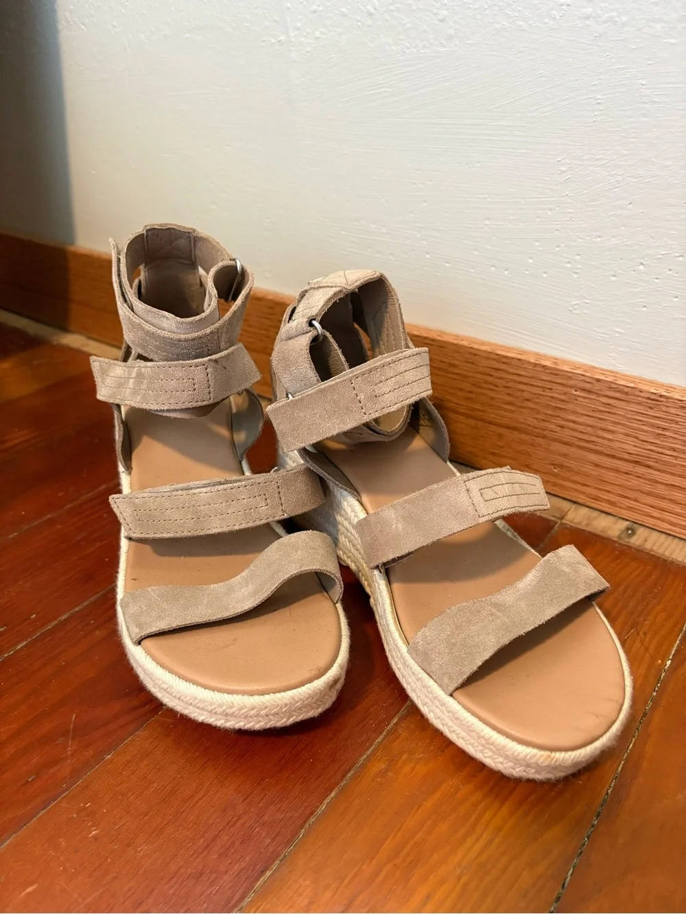 Sorel Women's Beige/Taupe Strappy Espadrille Sandals